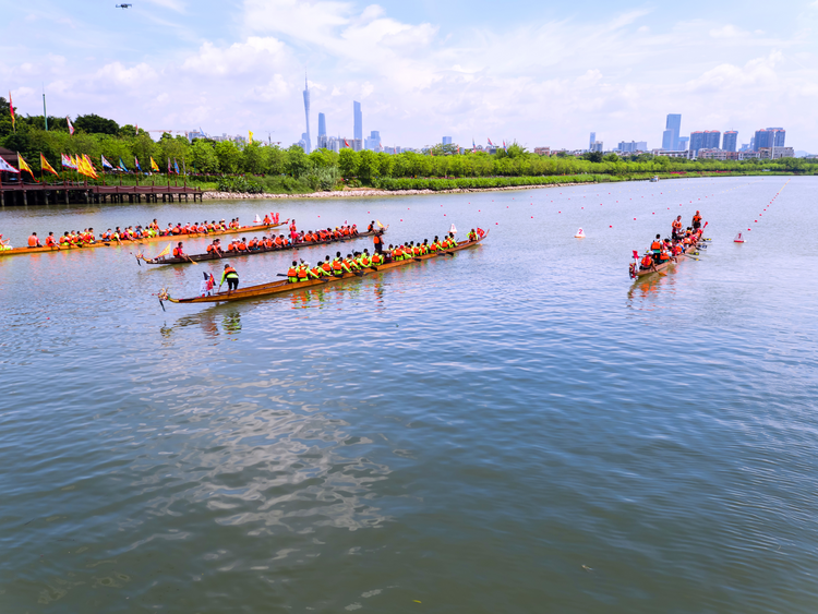 全力推動水務高質量發(fā)展 助力打造美麗中國城市樣板 廣州市全面推行河長制工作領導小組會議召開_fororder_圖片14